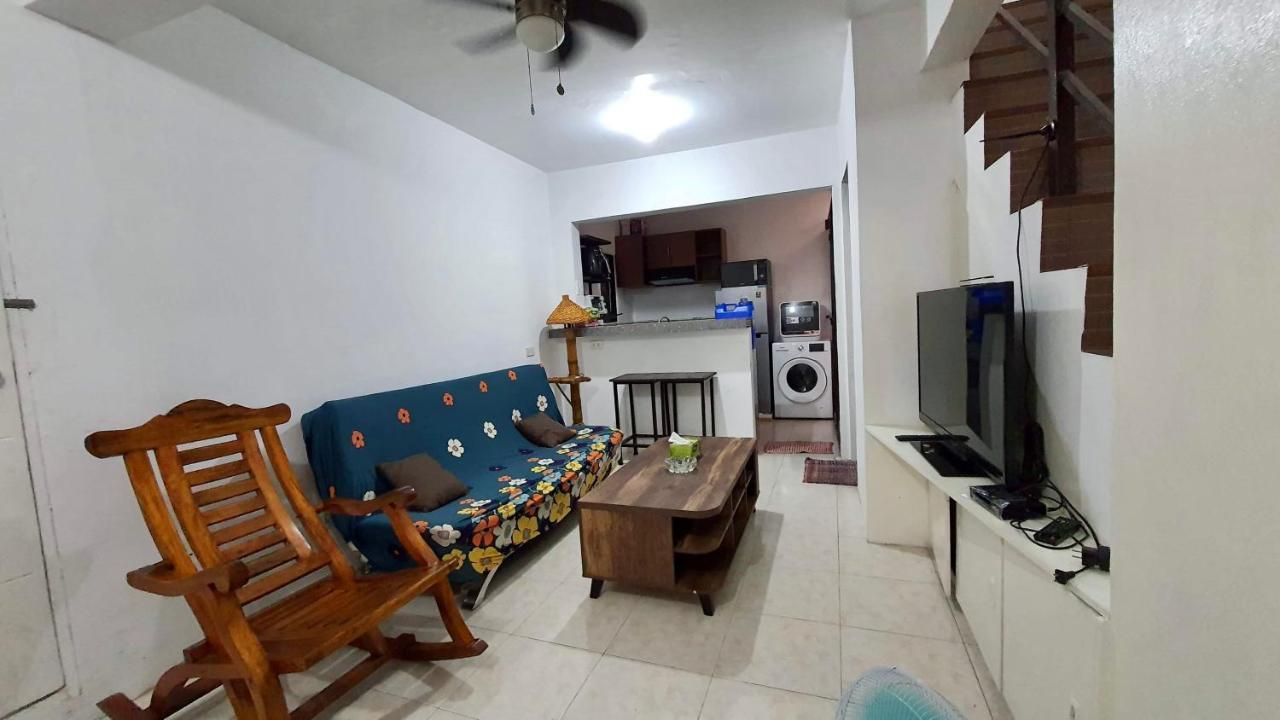 Buder Townhouse Lias Marilao Bulacan Philippines Exterior photo