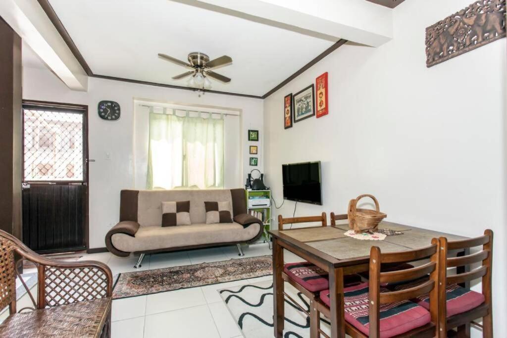 Buder Townhouse Lias Marilao Bulacan Philippines Exterior photo